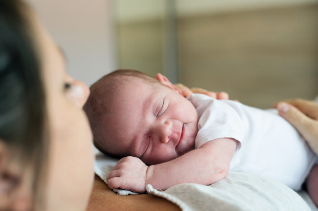 Seminário da ESESFM sobre humanização dos cuidados em neonatologia